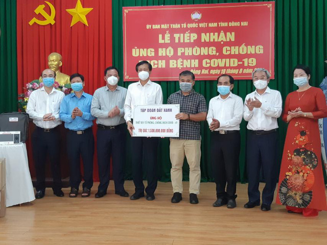 Tập đoàn Đất Xanh tặng gần 300 máy trợ thở và thiết bị y tế cho 6 tỉnh thành phía Nam
